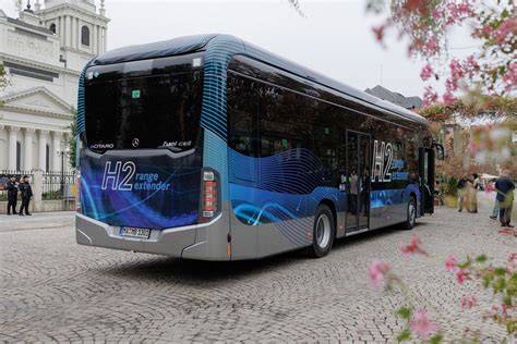 csuklós busz városi közlekedésben