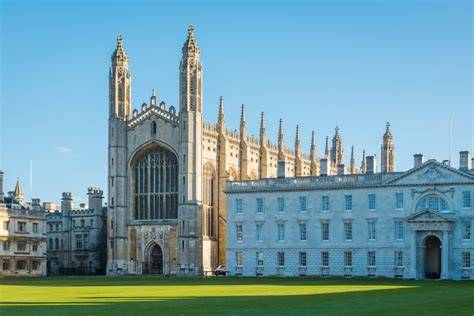Cambridge történelmi kollégiumai és Cam folyó