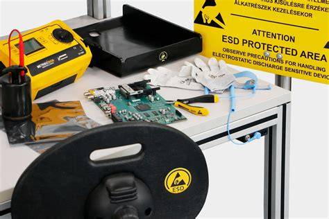 ESD-védett javító munkaállomás csuklópánttal