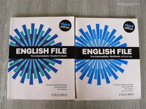 English File Pre-Intermediate könyv és szószedet